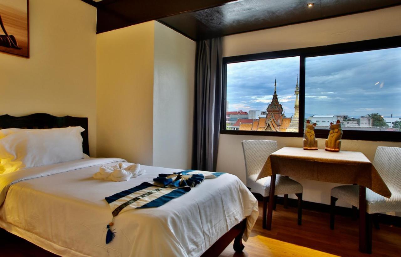Thapaeplacehotel Chiang Mai Dış mekan fotoğraf