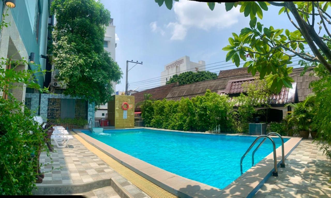 Thapaeplacehotel Chiang Mai Dış mekan fotoğraf