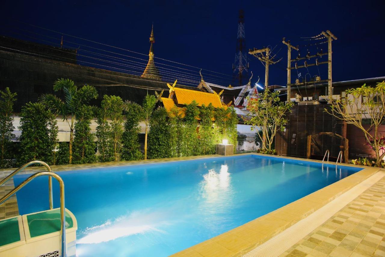 Thapaeplacehotel Chiang Mai Dış mekan fotoğraf