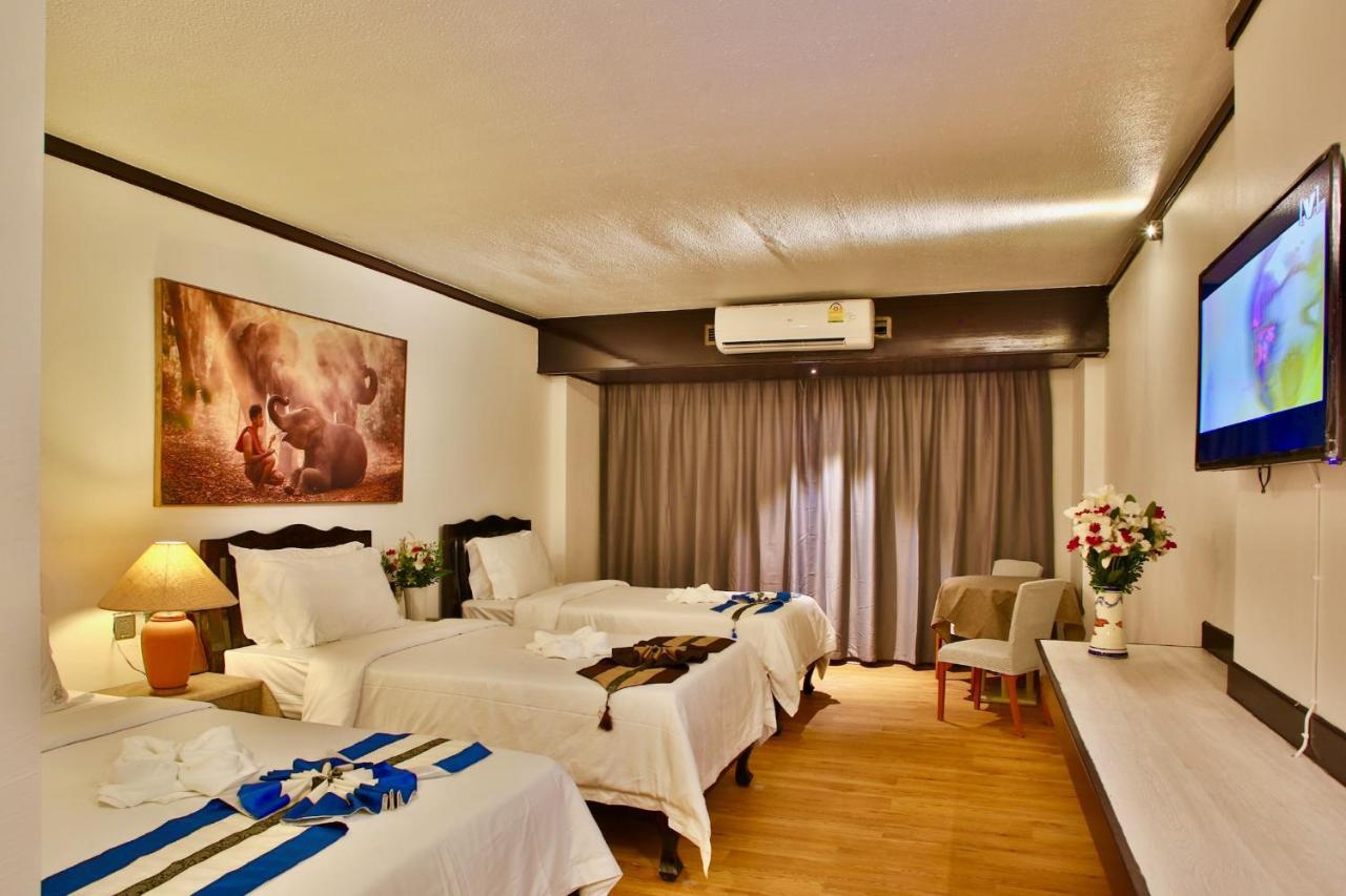 Thapaeplacehotel Chiang Mai Dış mekan fotoğraf