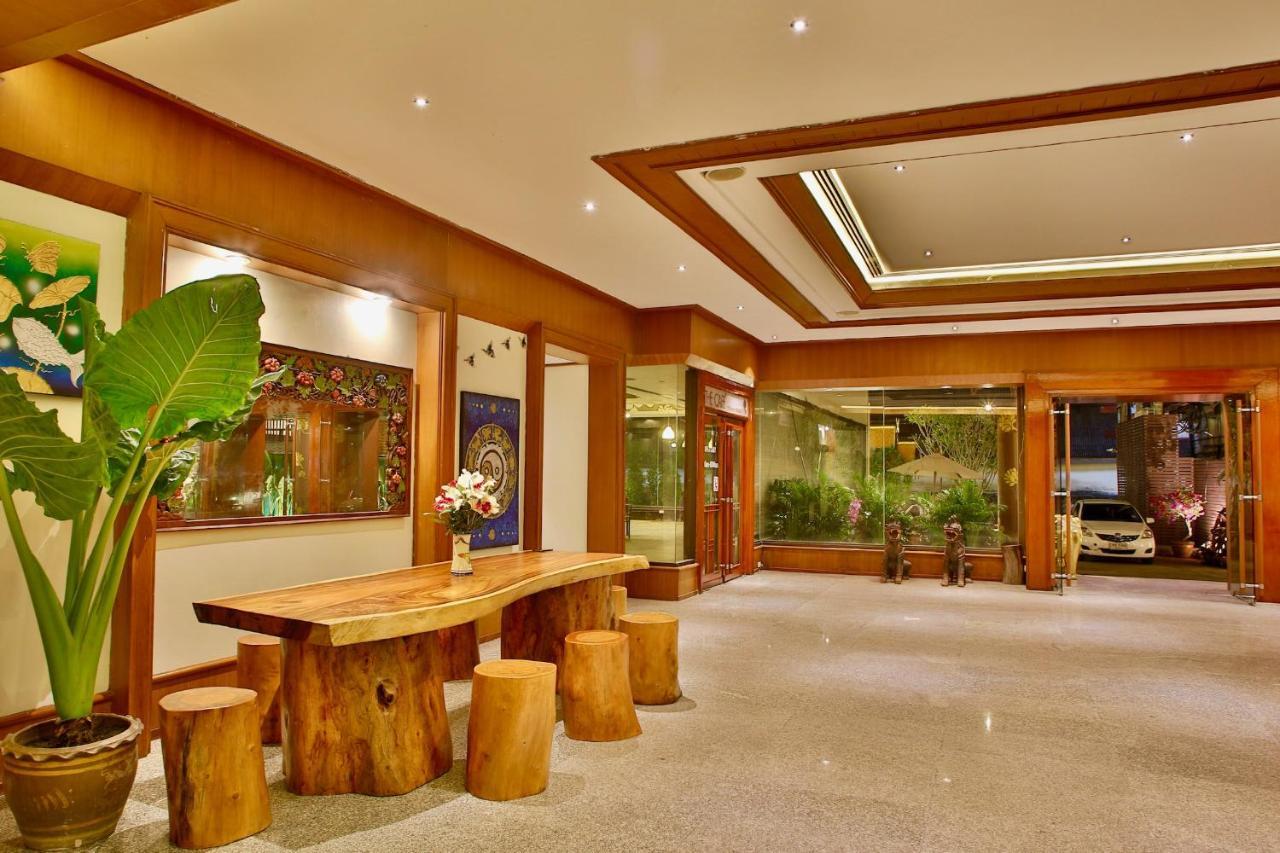 Thapaeplacehotel Chiang Mai Dış mekan fotoğraf