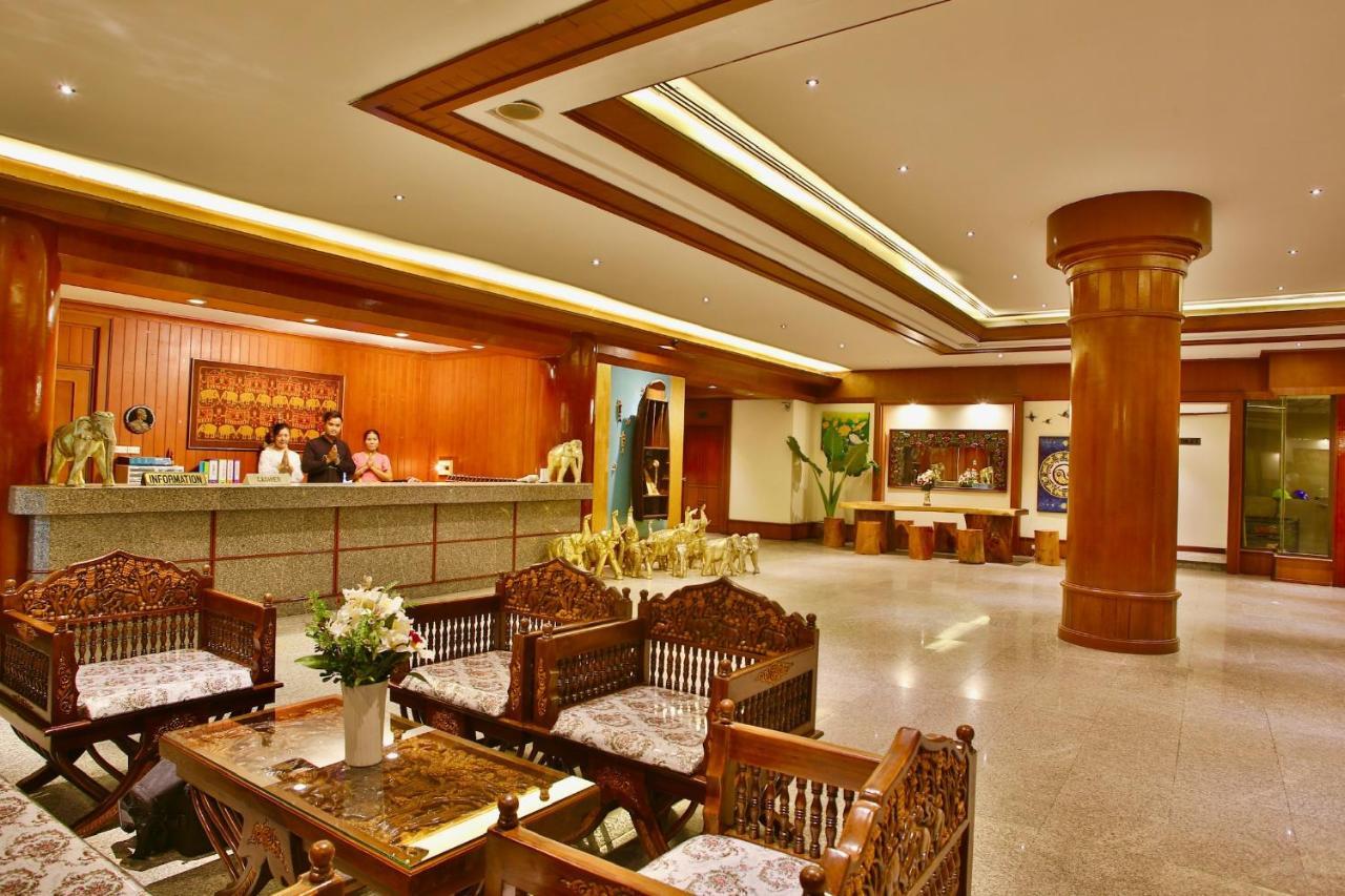 Thapaeplacehotel Chiang Mai Dış mekan fotoğraf
