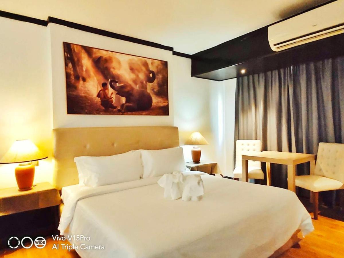 Thapaeplacehotel Chiang Mai Dış mekan fotoğraf